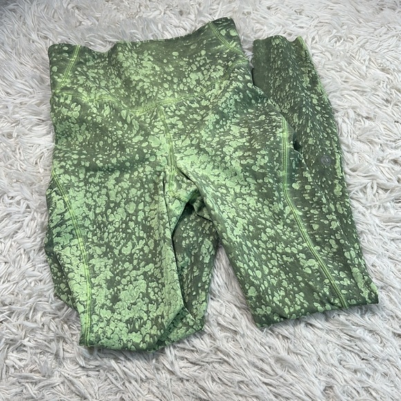 Lululemon Base Pace High-Rise Running Tight 25" City Grit Green Multi - Picture 1 of 5